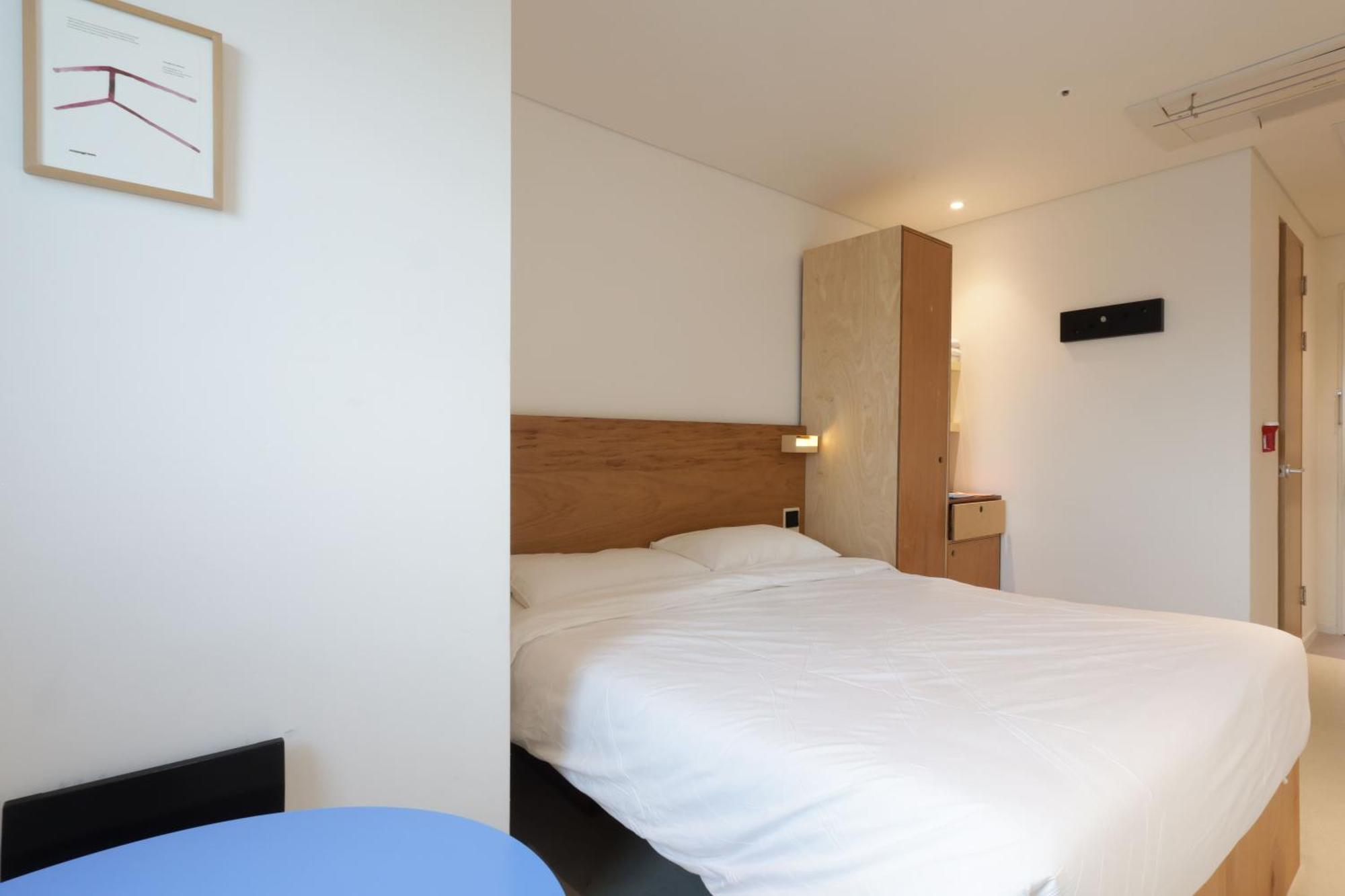 Mangrove Sinseol 3* Seoul